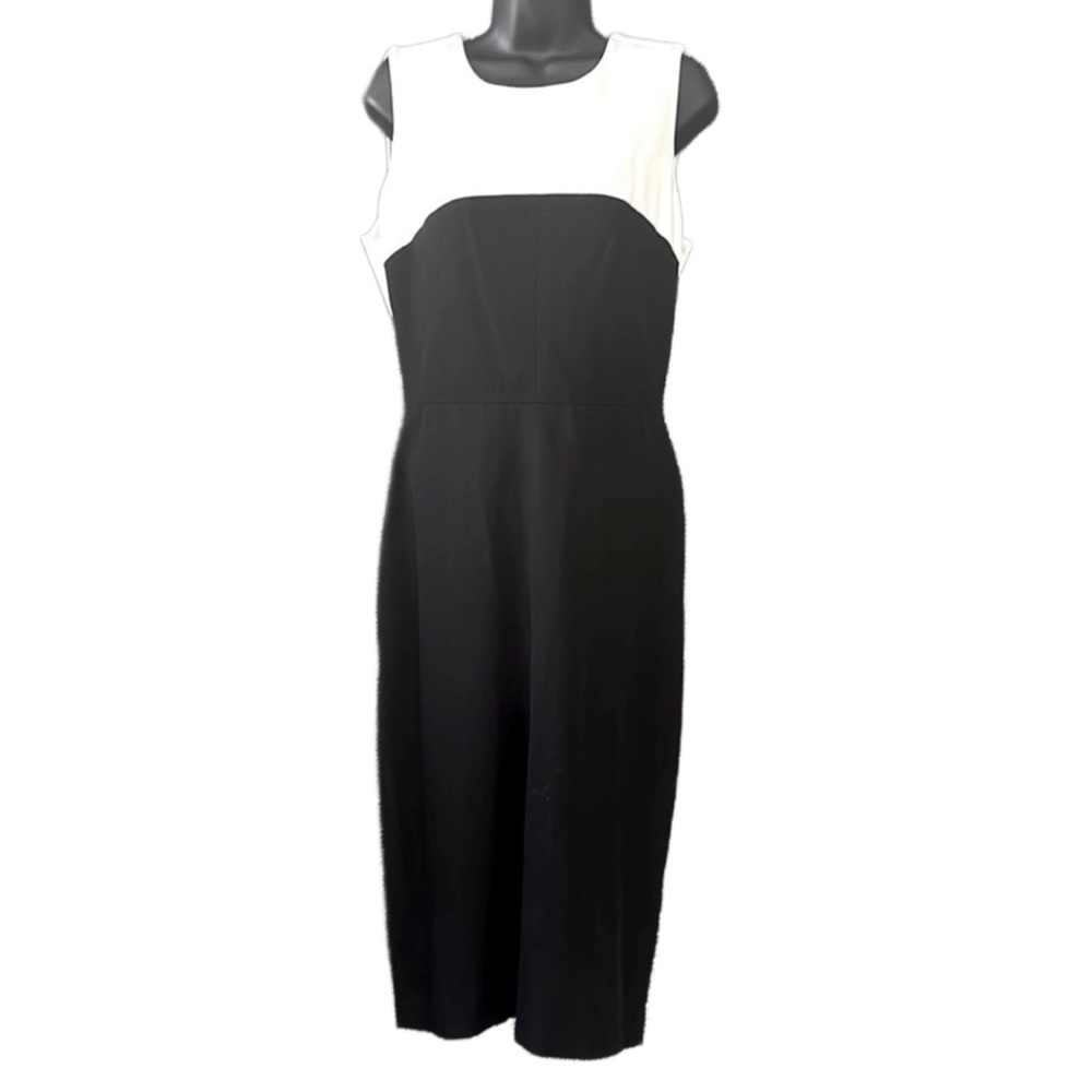 Banana Republic Black & White Classic